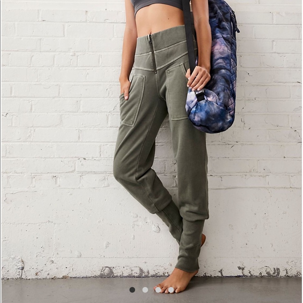 MAJOR ISO: FP On the Road Pant size XS